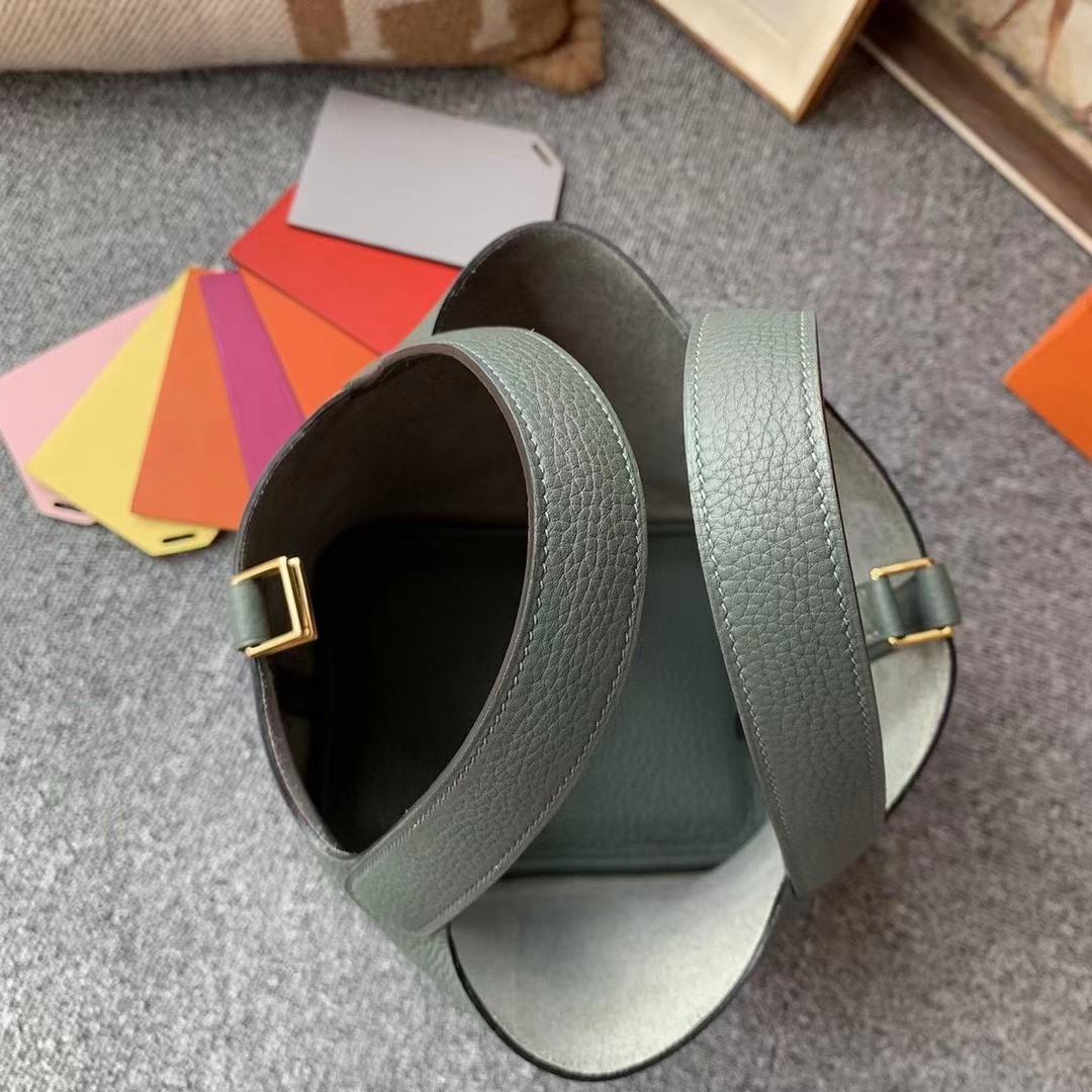 Hermès（爱马仕）Picotin Lock 菜篮子 杏绿色 原厂御用顶级TC皮 18cm 金扣 现货