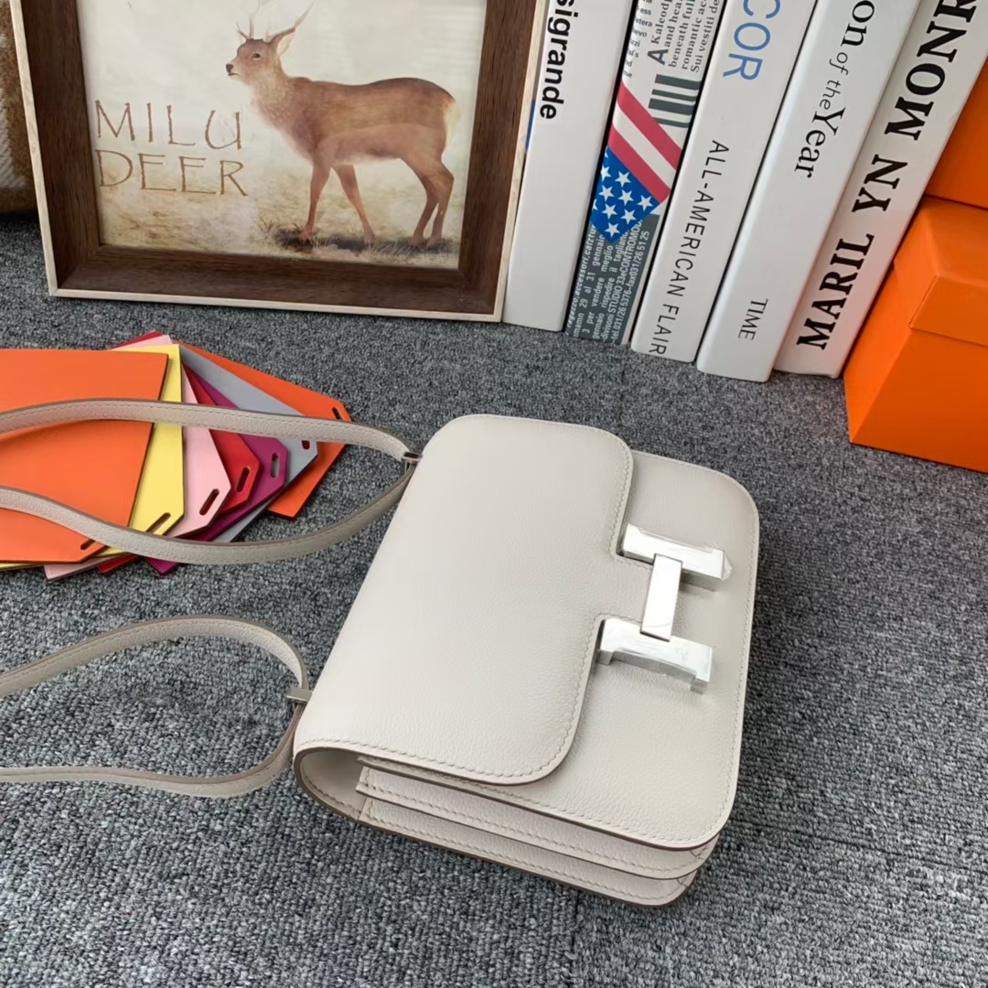 Hermès（爱马仕）Constance 康斯坦斯 冰川白 原厂御用顶级Ever Color 皮 19 银扣