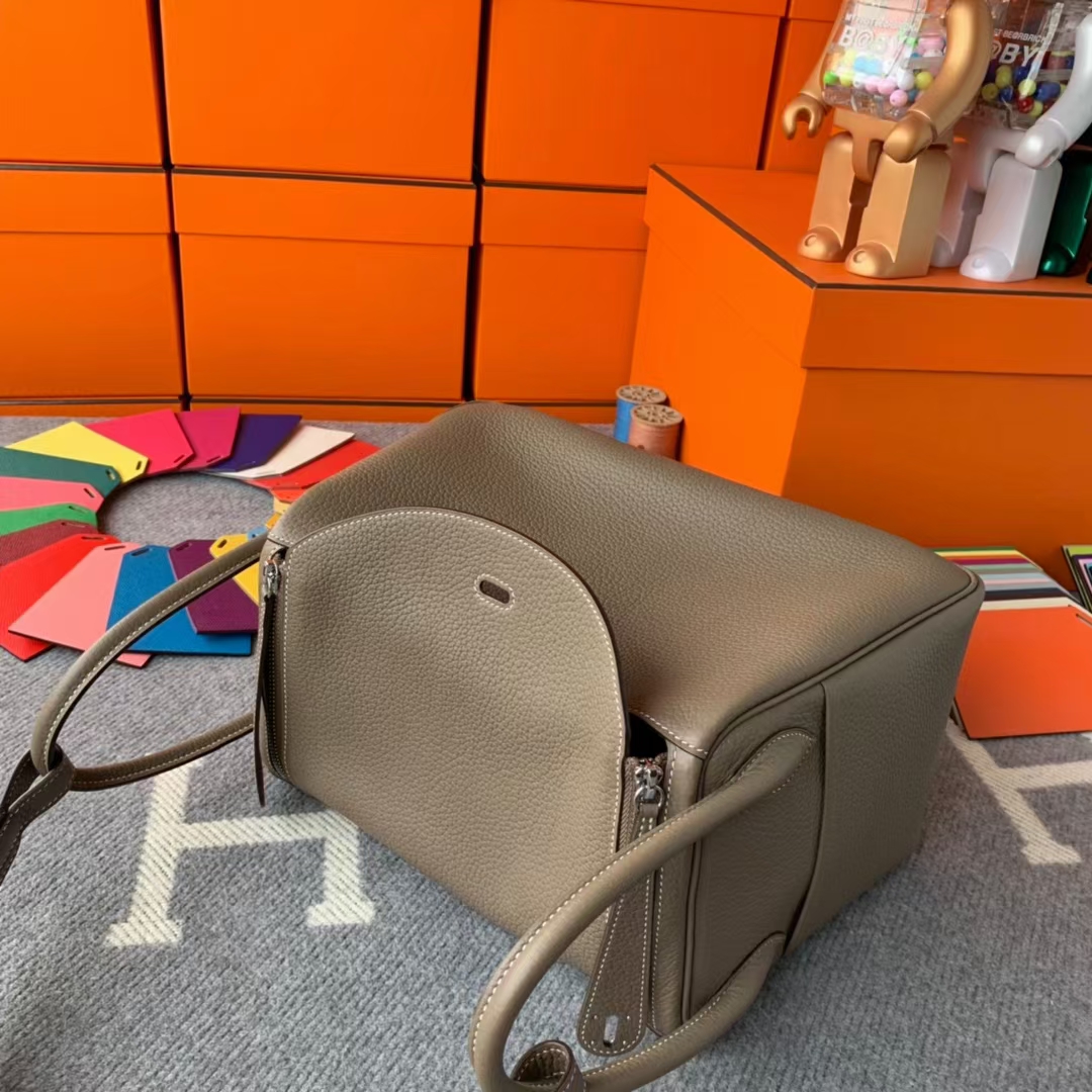 Hermès（爱马仕）Lindy 琳迪包 CK18 大象灰 原厂御用顶级TC皮  银扣 30cm  现货