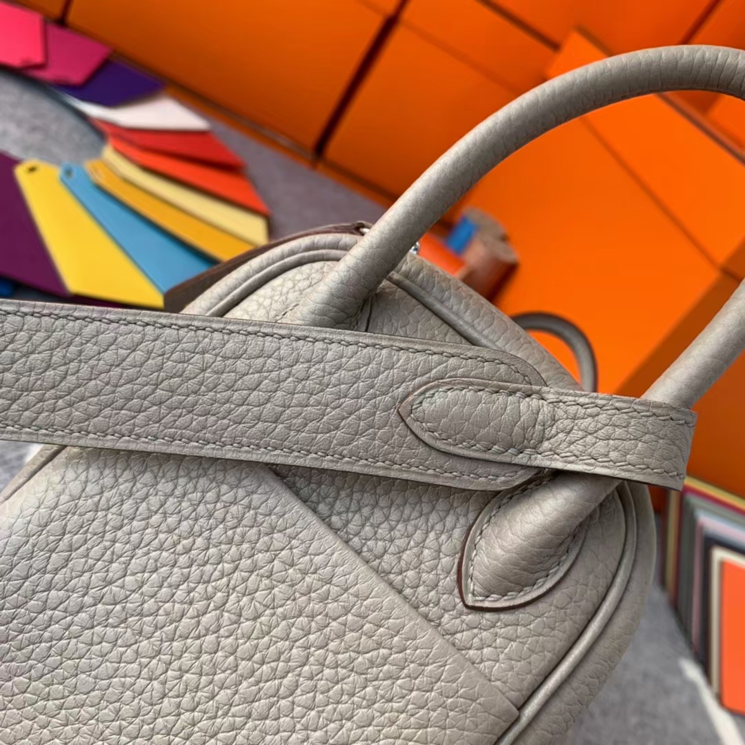 Hermès（爱马仕）Mini Lindy 迷你琳迪 M8沥青灰 原厂御用顶级Tc皮 银扣 现货