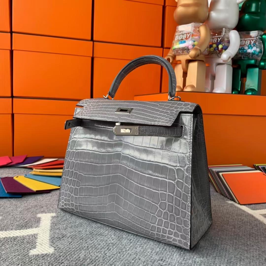Hermès（爱马仕）Kelly 凯莉包 海鸥灰 尼罗鳄两点 银扣 25cm 现货
