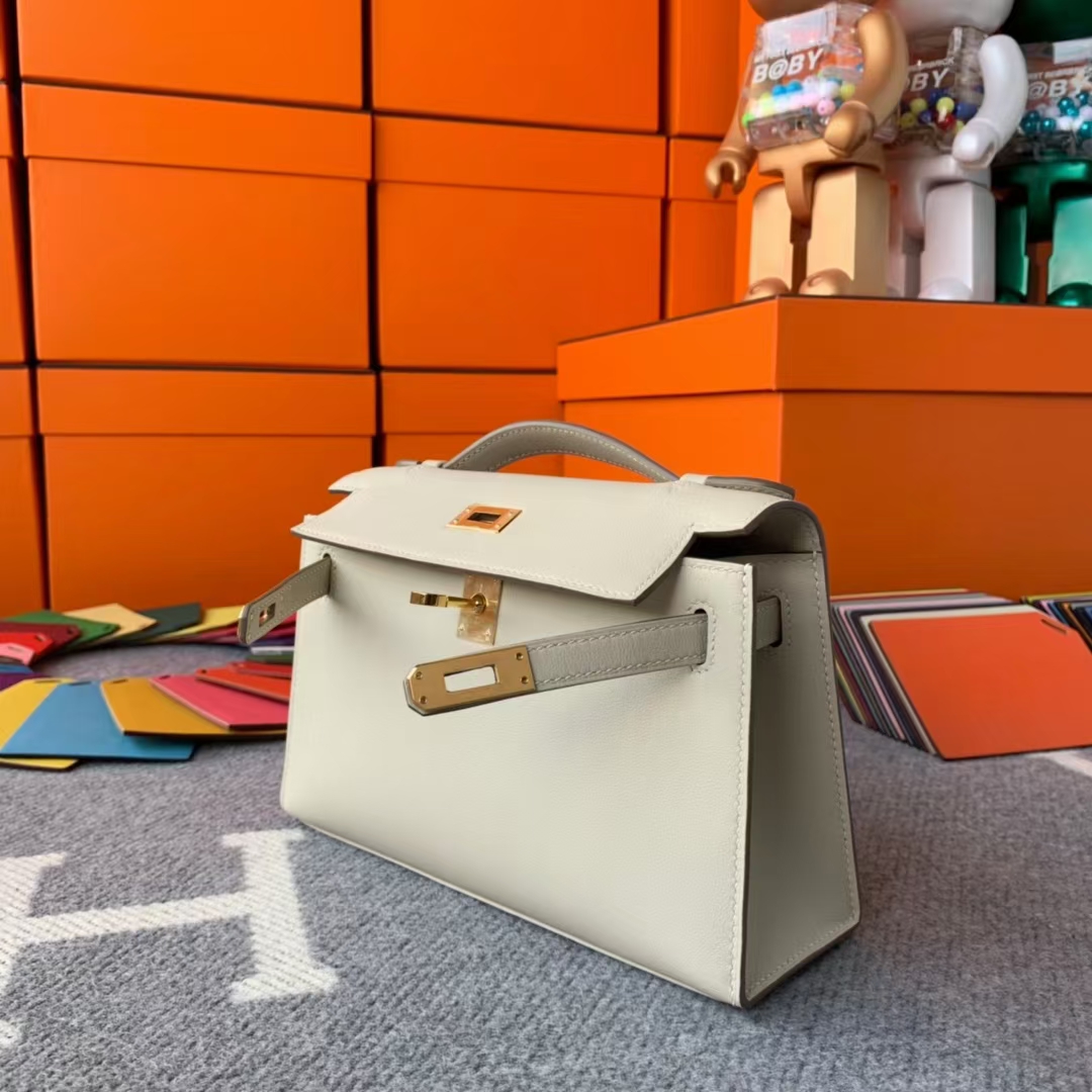 Hermès（爱马仕）Mini Kelly 迷你凯莉 奶昔白 原厂御用顶级Swift 皮 金扣 现货