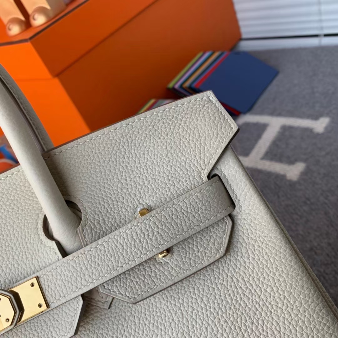 Hermès（爱马仕）Birkin 铂金包 奶昔白 原厂御用顶级小牛皮 金扣 30cm 现货