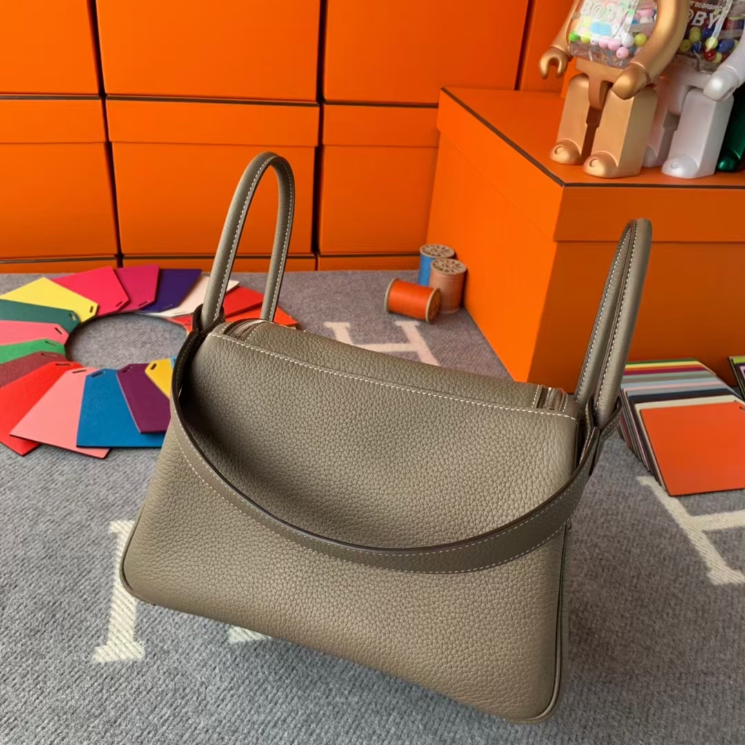 Hermès（爱马仕）Lindy 琳迪包 CK18大象灰 原厂御用顶级TC皮 银扣 26cm 现货
