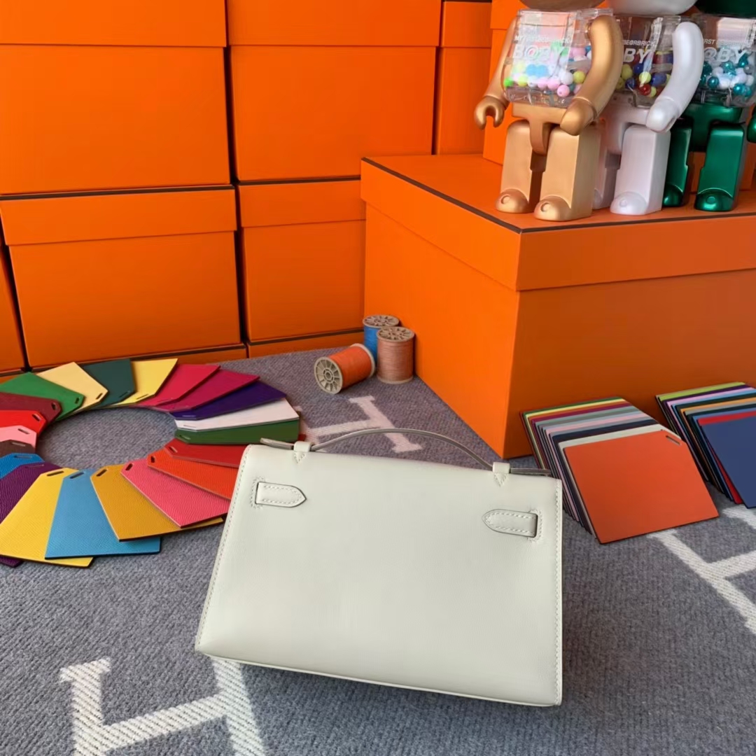 Hermès（爱马仕）Mini Kelly 迷你凯莉 奶昔白 原厂御用顶级Swift 皮 金扣 现货