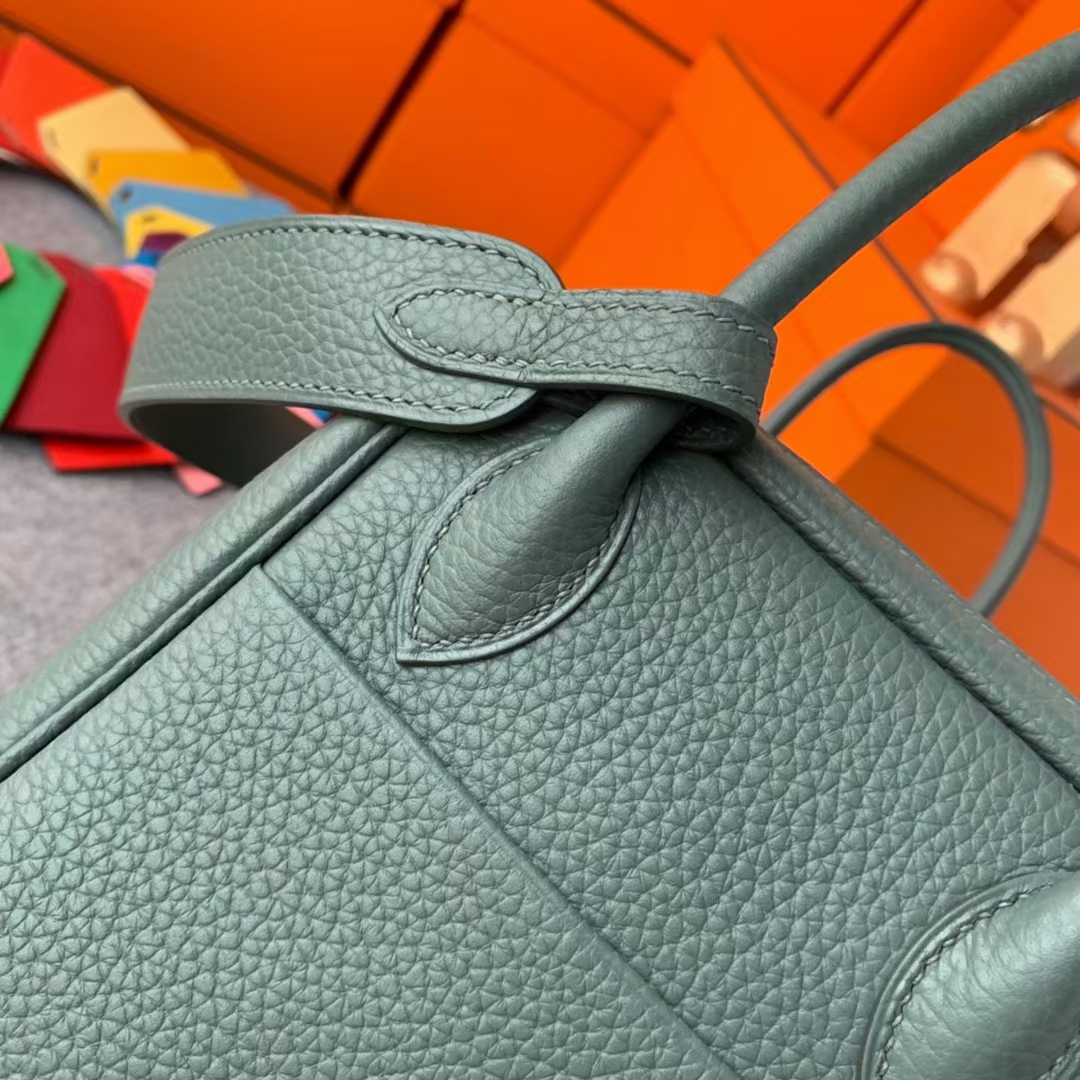 Hermès（爱马仕）Lindy 琳迪包 杏绿色 原厂御用顶级TC皮 金扣 26cm 现货