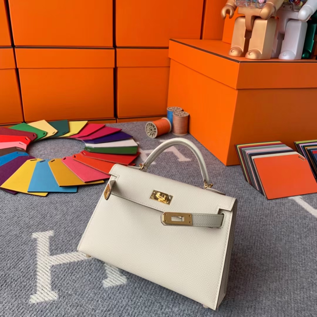 Hermès（爱马仕）Mini Kelly 迷你凯莉 奶昔白 原厂御用顶级Epsom 皮 二代 金扣 现货