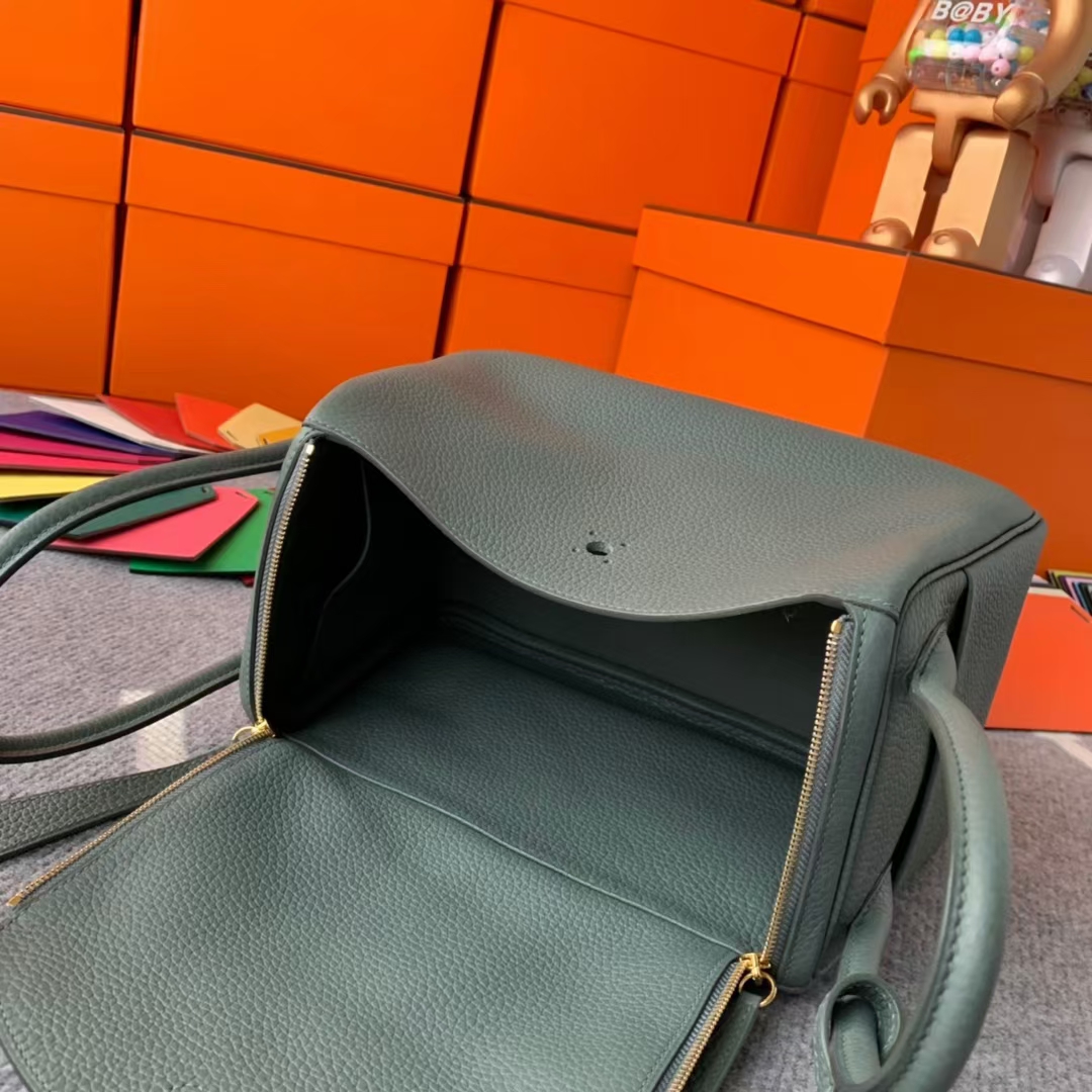 Hermès（爱马仕）Lindy 琳迪包 杏绿色 原厂御用顶级TC皮 金扣 26cm 现货