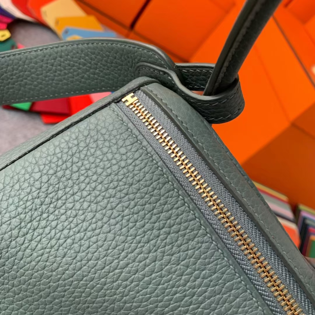 Hermès（爱马仕）Lindy 琳迪包 杏绿色 原厂御用顶级TC皮 金扣 26cm 现货