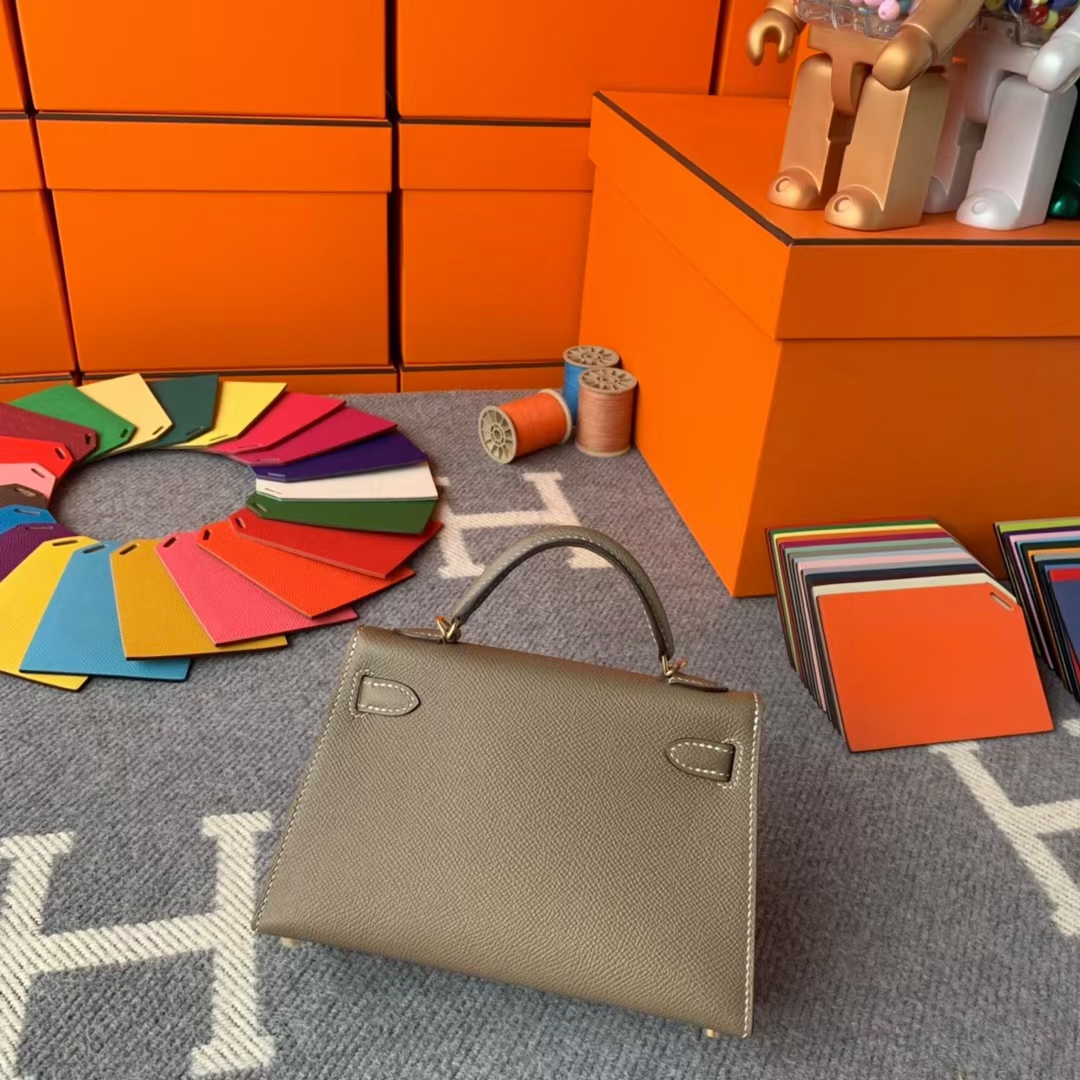 Hermès（爱马仕）Mini Kelly 迷你凯莉 CK18大象灰 原厂御用顶级Epsom 皮 二代 金扣 现货