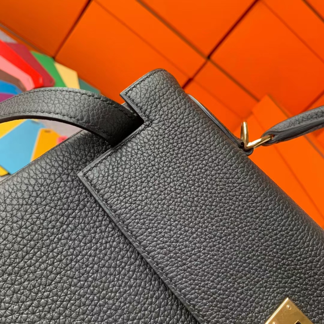 Hermès（爱马仕）Kelly 凯莉包 CK89黑色 原厂御用顶级小牛皮 金扣 32cm 现货