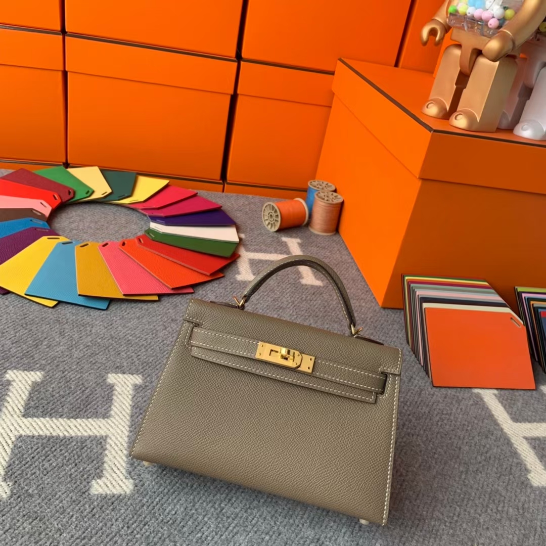 Hermès（爱马仕）Mini Kelly 迷你凯莉 CK18大象灰 原厂御用顶级Epsom 皮 二代 金扣 现货