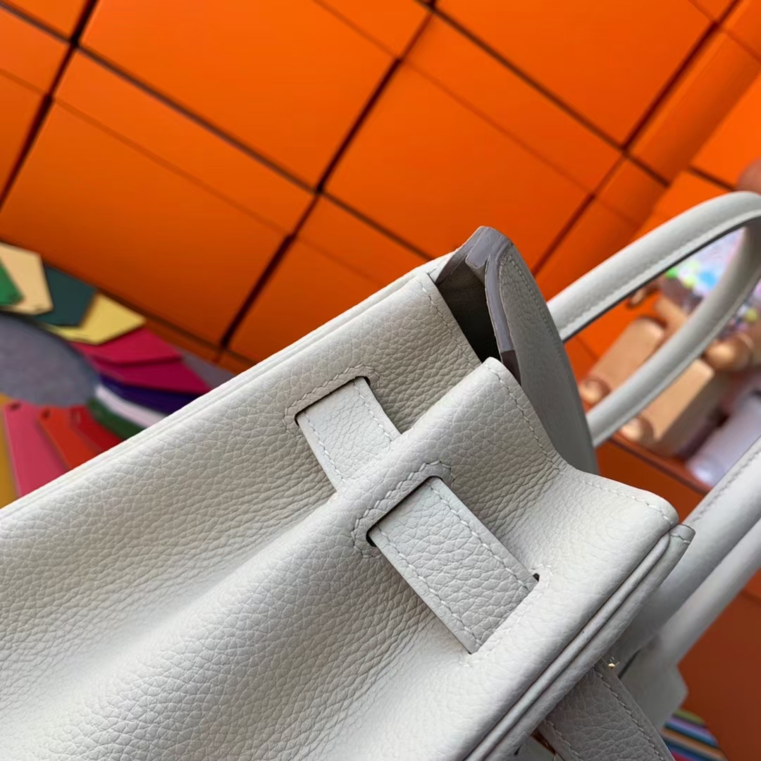 Hermès（爱马仕）Birkin 铂金包 奶昔白 原厂御用顶级小牛皮 金扣 30cm 现货