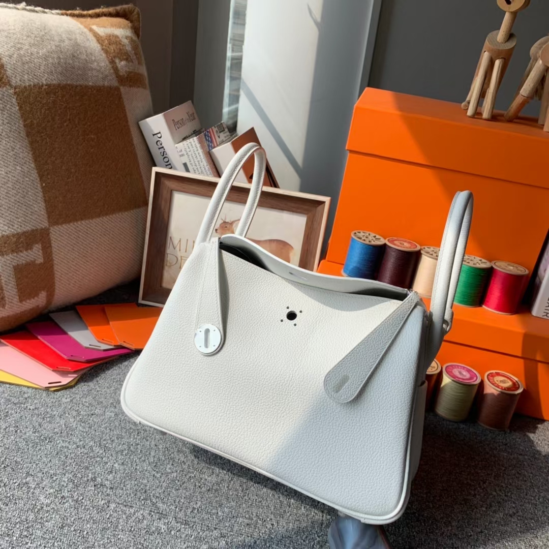 Hermès（爱马仕）Lindy 琳迪包 纯白色 原厂御用顶级小牛皮 银扣 26cm