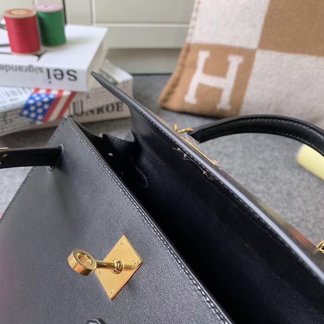 Hermès（爱马仕）Kelly 凯莉包 CK89 黑色 原厂御用顶级Box 皮 25 外缝 金扣 现货