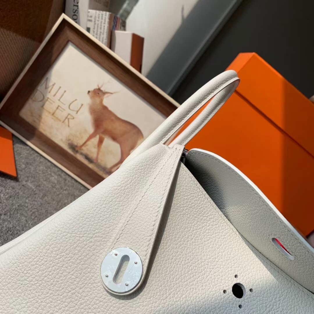 Hermès（爱马仕）Lindy 琳迪包 纯白色 原厂御用顶级小牛皮 银扣 26cm