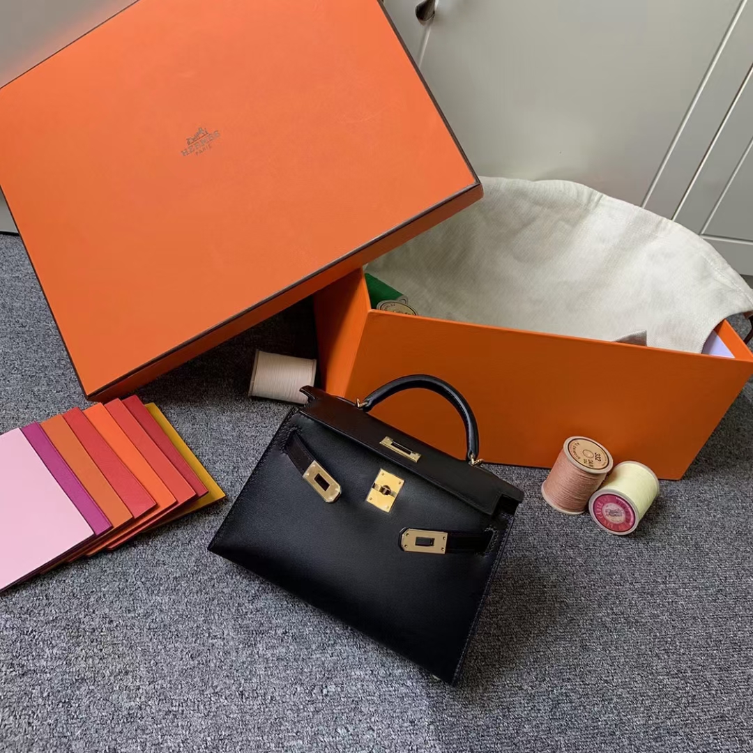 Hermès（爱马仕）Mini Kelly 迷你凯莉 CK89 黑色 原厂御用顶级Box皮 金扣 二代