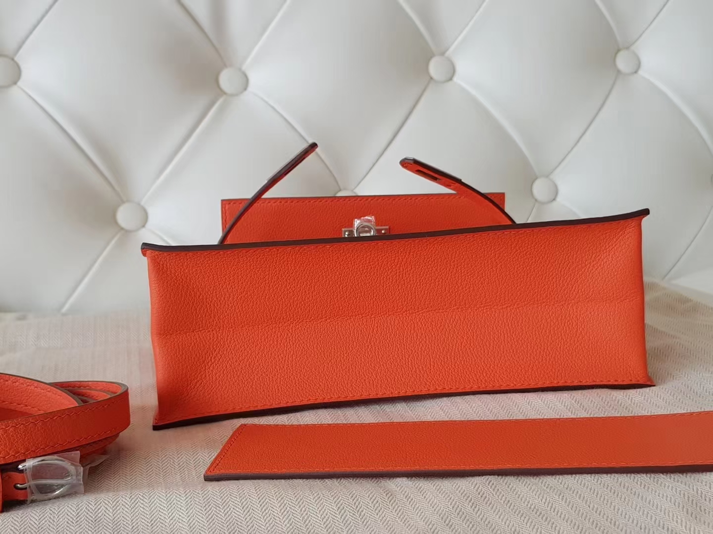 Hermès（爱马仕）Kelly danse 跳舞包 Evercolor皮 罂粟橙色 银扣