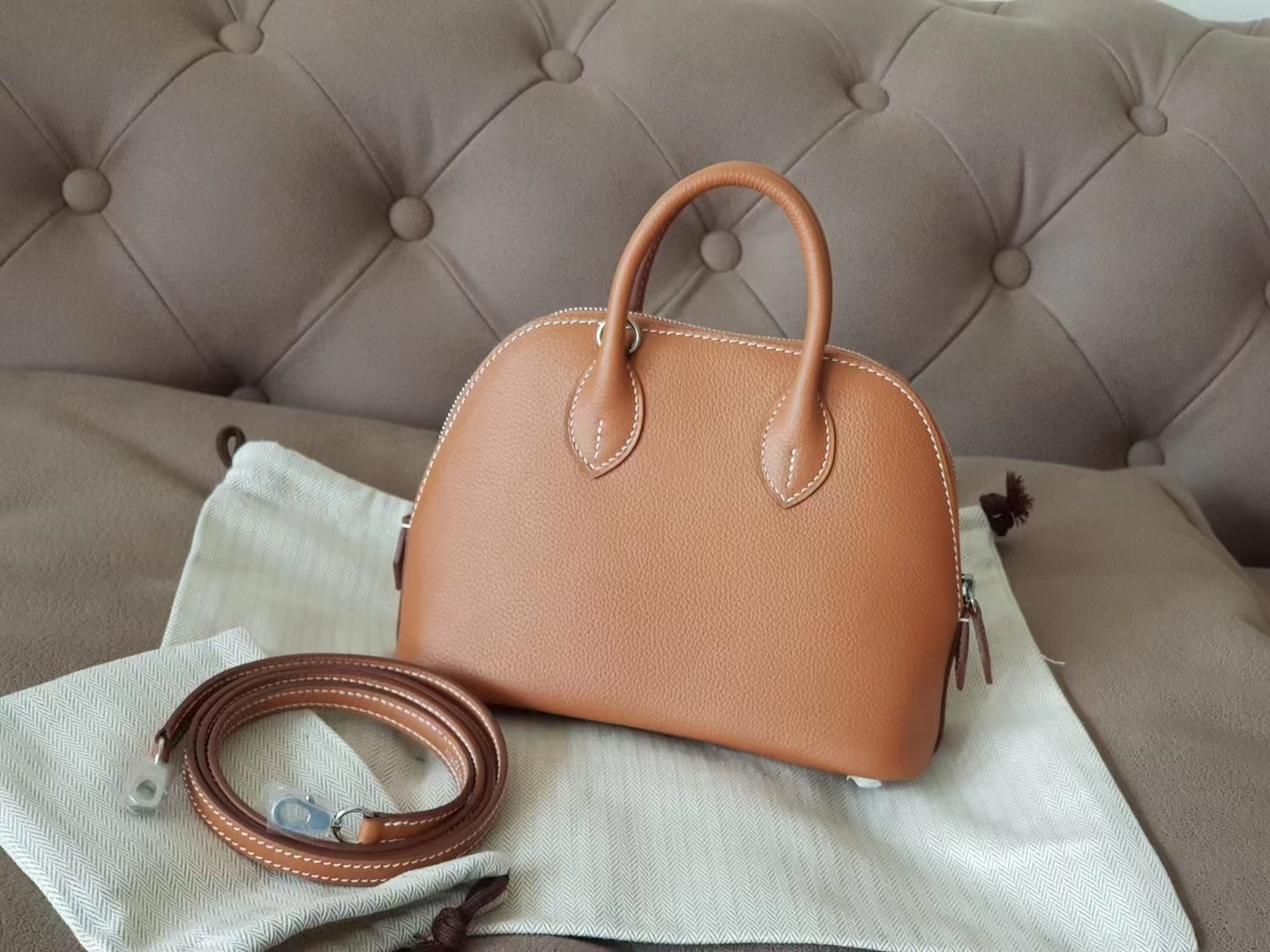 Hermès（爱马仕）mini bolide 迷你保龄球 eve皮 金棕 金扣