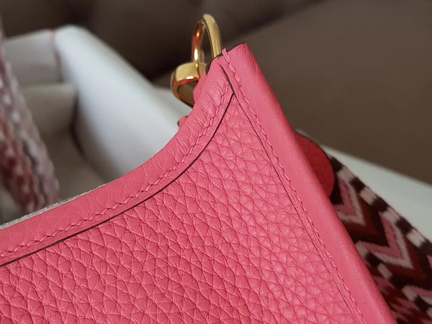 Hermès（爱马仕）mini Evelyne 迷你 伊芙琳 tc牛皮 8w 新唇膏粉色+编织肩带 16cm