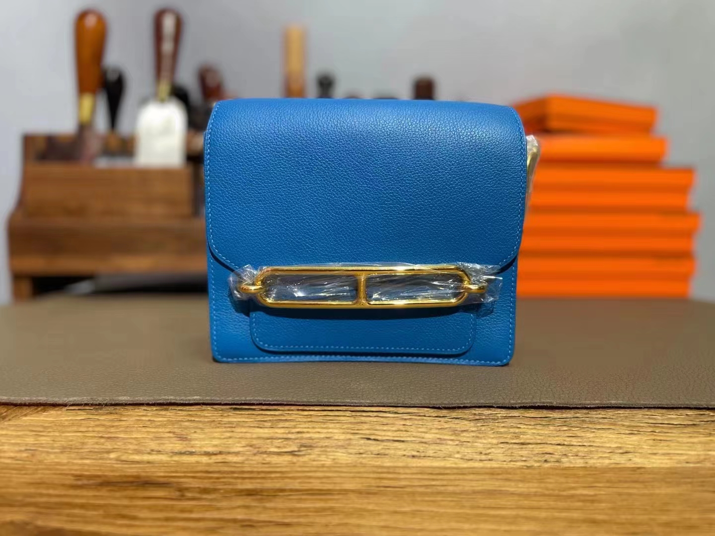 Hermès（爱马仕）Roulis 猪鼻子 水妖蓝 EC皮 金扣 19cm