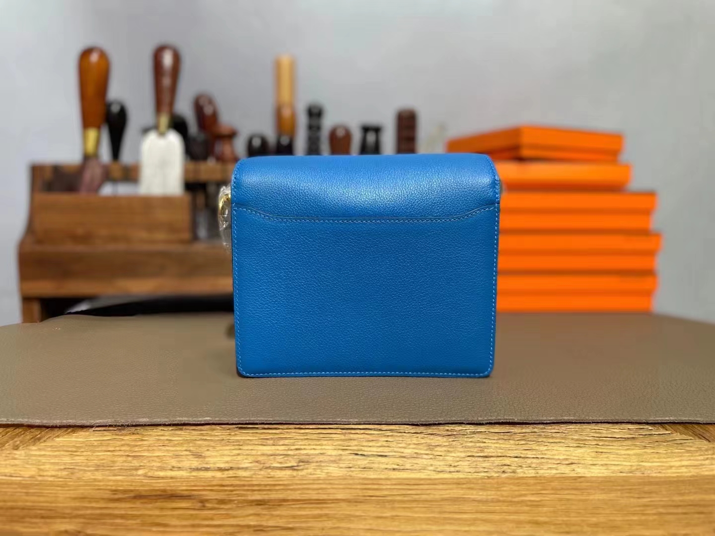 Hermès（爱马仕）Roulis 猪鼻子 水妖蓝 EC皮 金扣 19cm