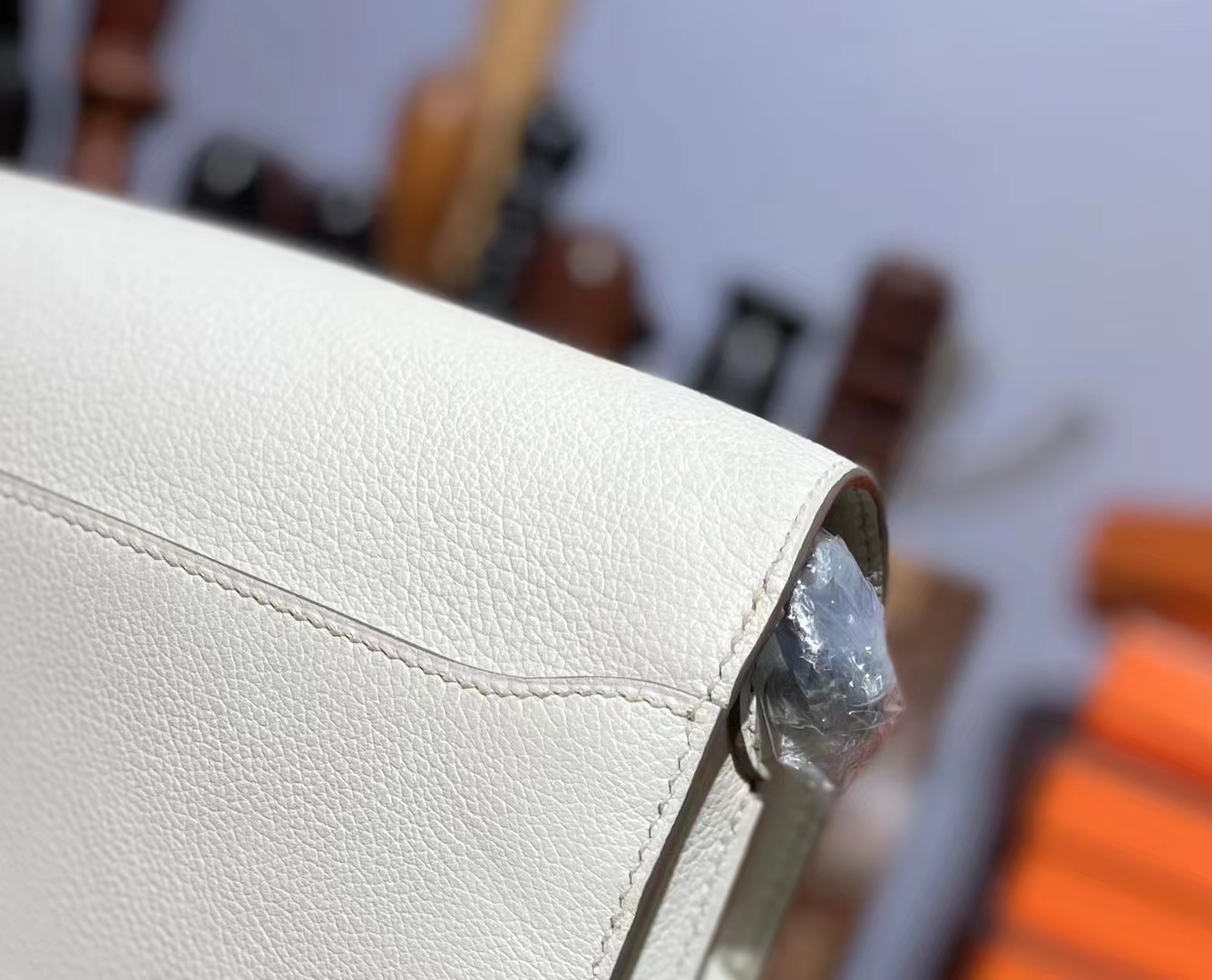 Hermès（爱马仕）Roulis 猪鼻子 冰川白 EC皮 银扣 19cm