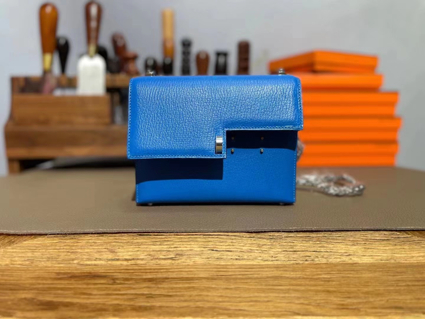Hermès（爱马仕）Verrou 手枪包 水妖蓝 山羊皮 银扣