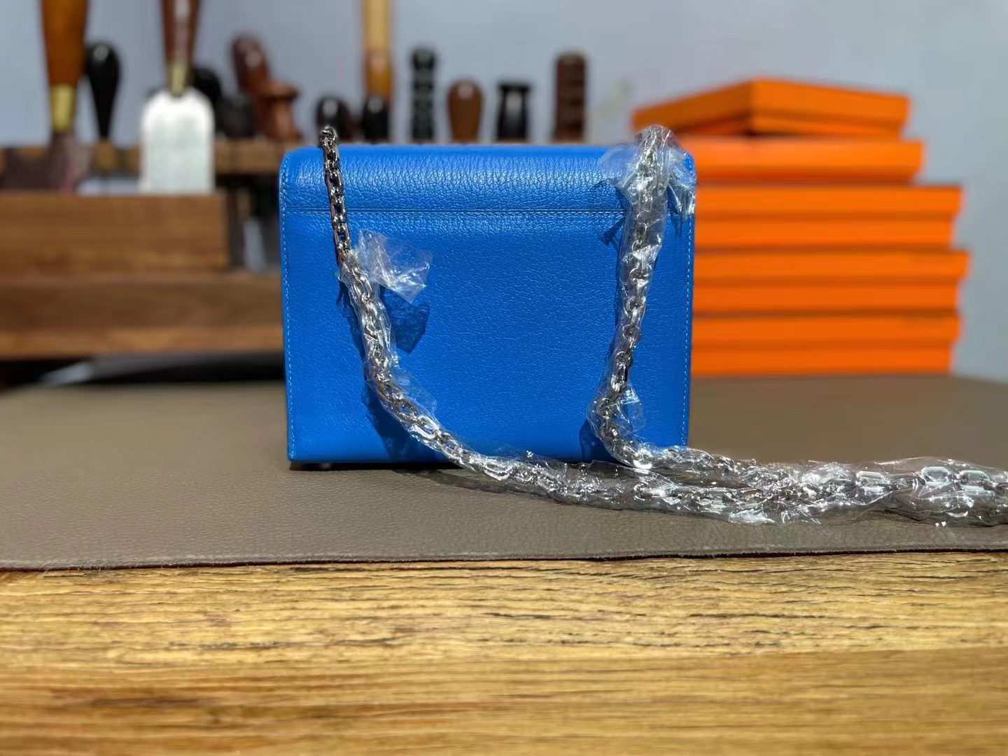 Hermès（爱马仕）Verrou 手枪包 水妖蓝 山羊皮 银扣