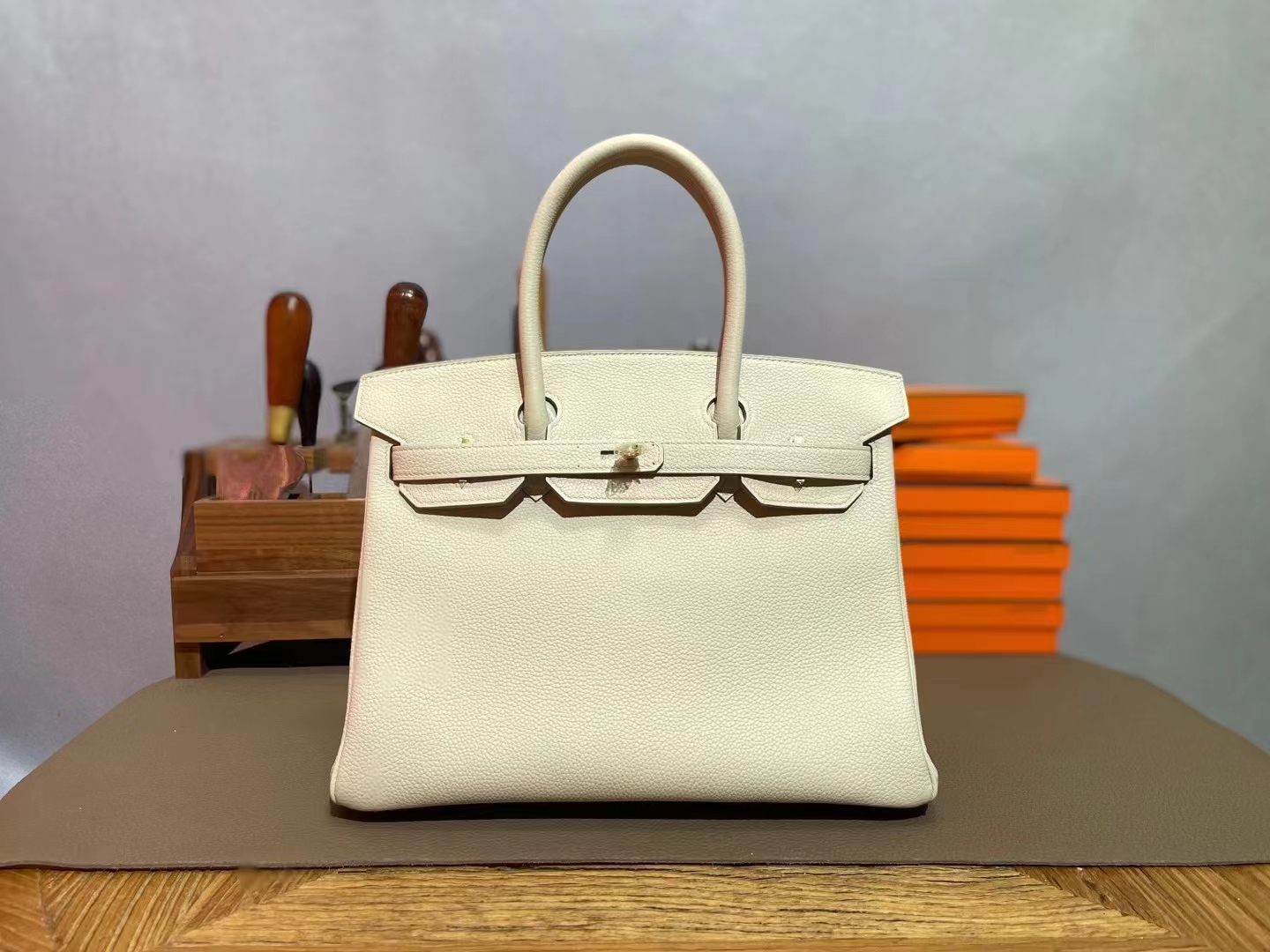 Hermès（爱马仕）Birkin 铂金包 TOGO 顶级小牛皮 奶昔白 金扣 30cm