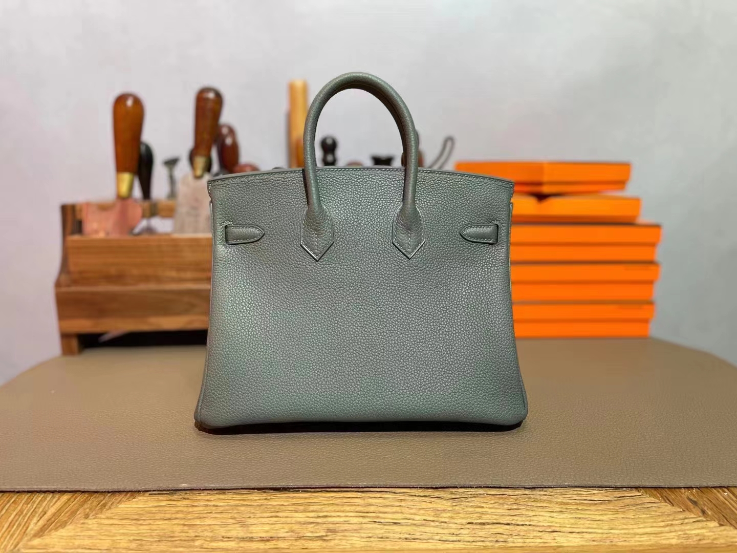 Hermès（爱马仕）Birkin 铂金包 TOGO 顶级小牛皮 杏仁绿 金扣 25cm