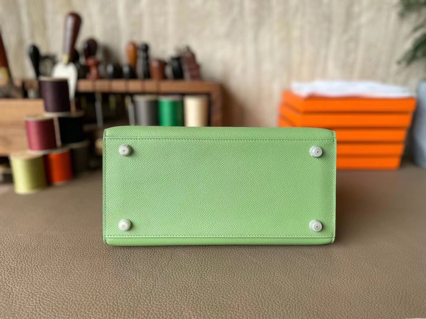 Hermès（爱马仕）Birkin 铂金包 牛油果绿 EP掌纹皮 外缝 银扣 25cm