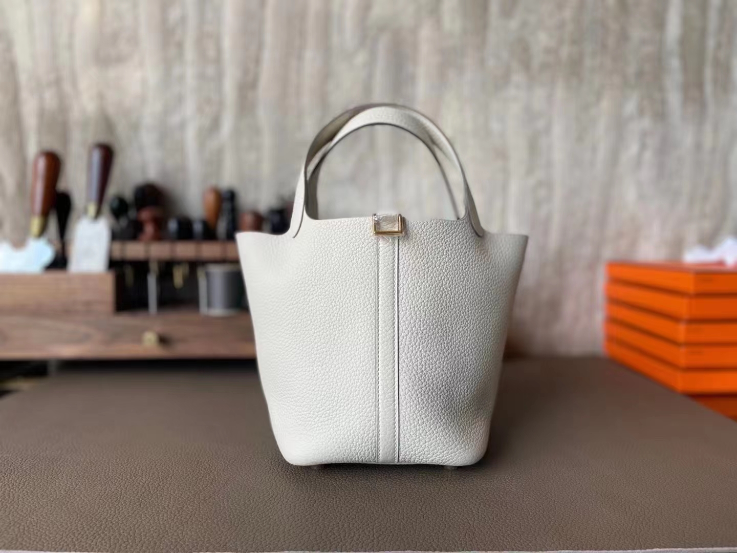 Hermès（爱马仕）Picotin 菜篮子 奶昔白 TC 大牛皮 金扣 18cm