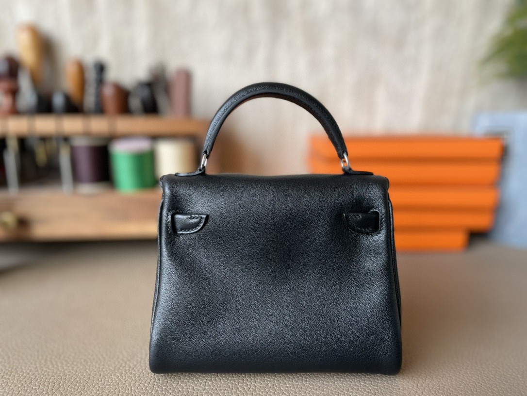 Hermès（爱马仕）Kelly doll 娃娃包 黑色 亮美洲鳄鱼 拼 Swift  银扣