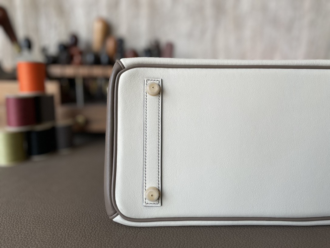 Hermès（爱马仕）Birkin 铂金包 奶昔白 拼 沥青灰 SWIFT皮 金扣 30cm