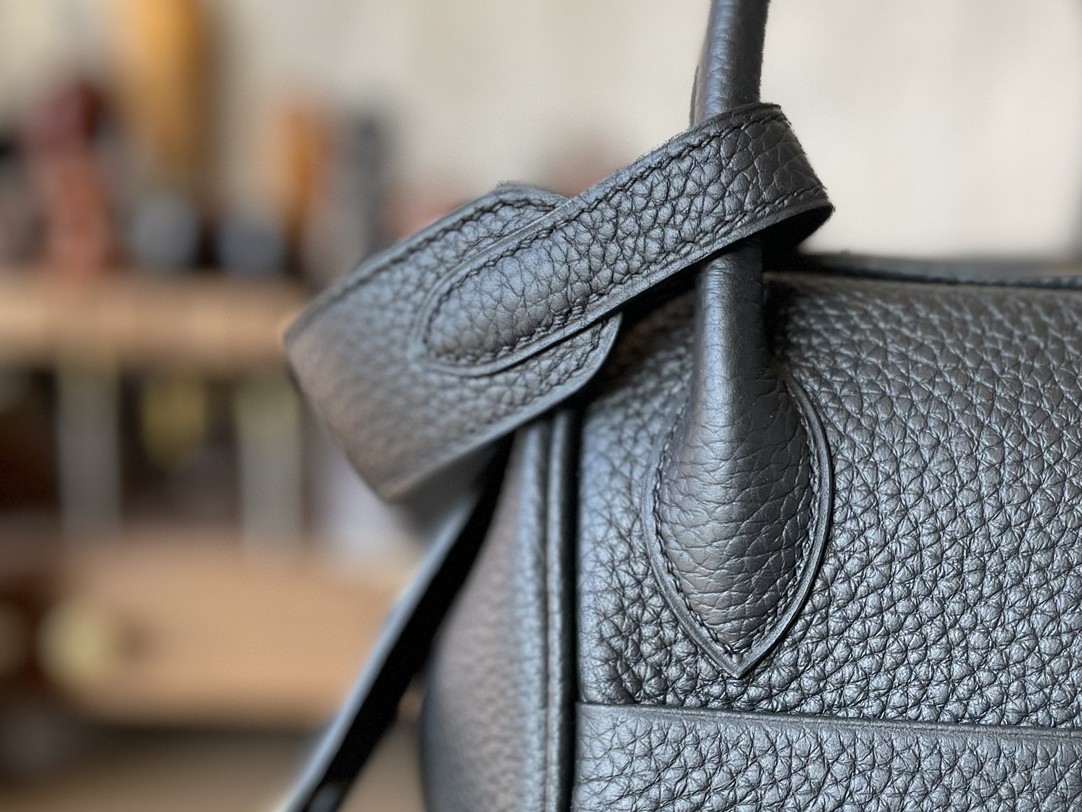 Hermès（爱马仕）Lindy 琳迪包 黑色 TC大牛皮 金扣 30cm