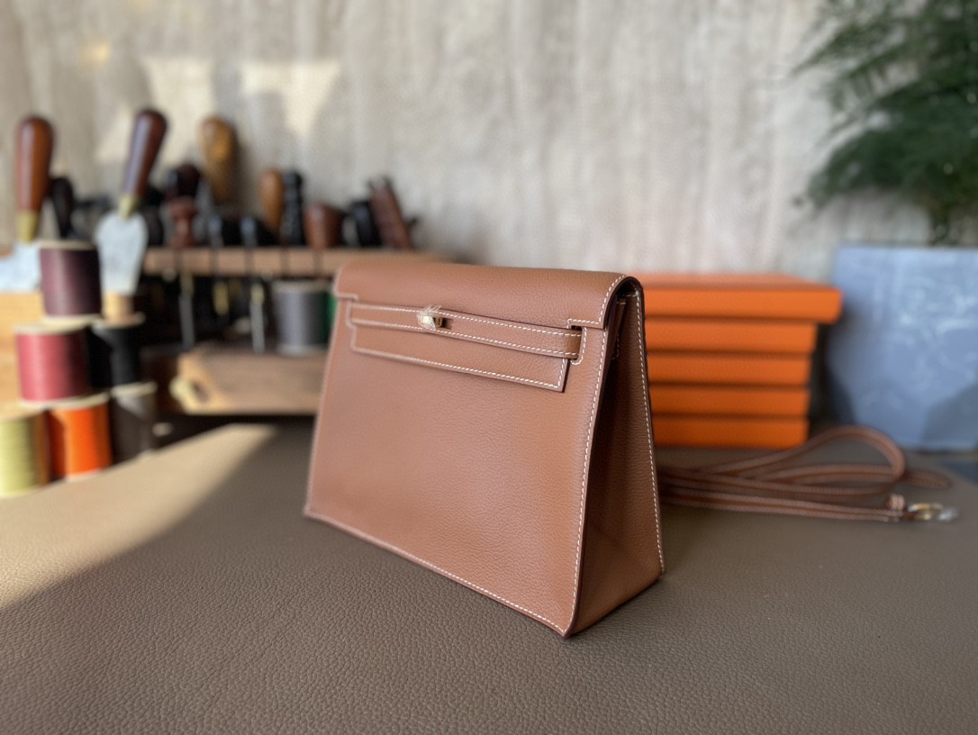 Hermès（爱马仕）Kelly danse 跳舞包 金棕色 EC皮 金扣
