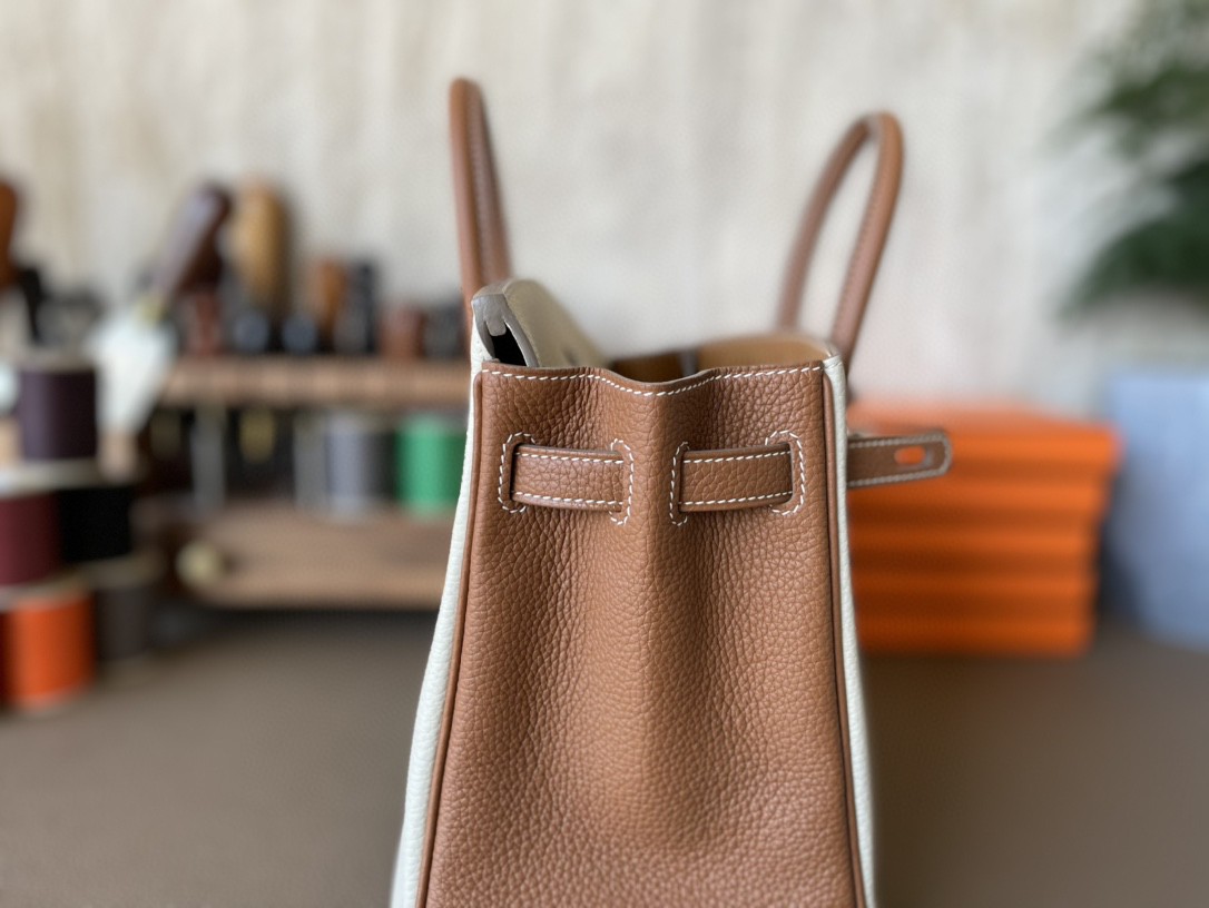 Hermès（爱马仕）Birkin 铂金包 奶昔白拼金棕色 TOGO 顶级小牛皮 金扣 25cm