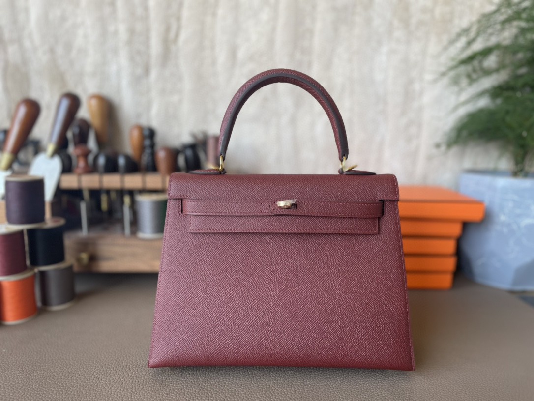Hermès（爱马仕）Kelly 凯莉包 爱马仕红 EP 掌纹皮 金扣 25cm