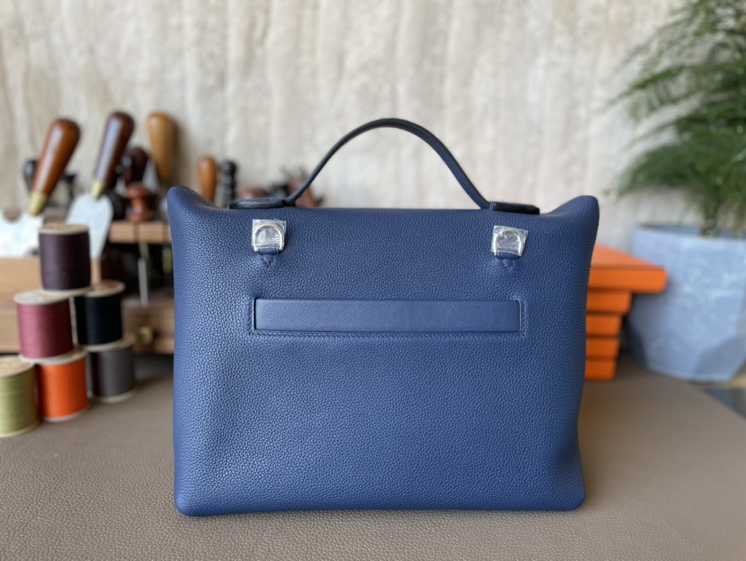 Hermès（爱马仕）2424 宝石蓝 拼 芝麻色 EC皮 银扣