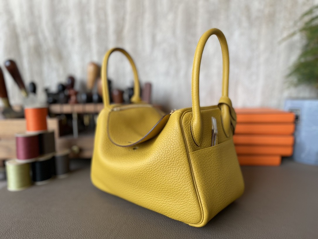 Hermès（爱马仕）Lindy 琳迪包 琥珀黄 TC大牛皮 金扣 26cm