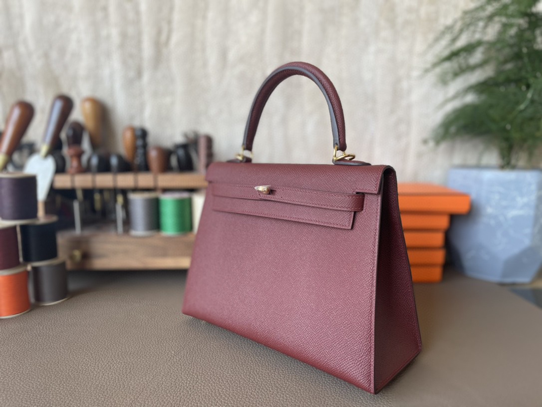 Hermès（爱马仕）Kelly 凯莉包 爱马仕红 EP 掌纹皮 金扣 25cm