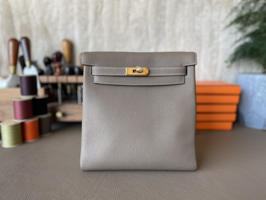 Hermès（爱马仕）Kelly ADO 双肩包 大象灰 TC大牛皮 金扣 20cm