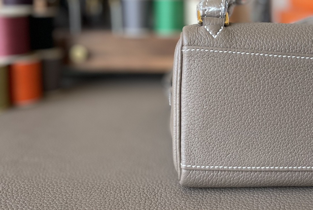 Hermès（爱马仕）Kelly ADO 双肩包 大象灰 TC大牛皮 金扣 20cm
