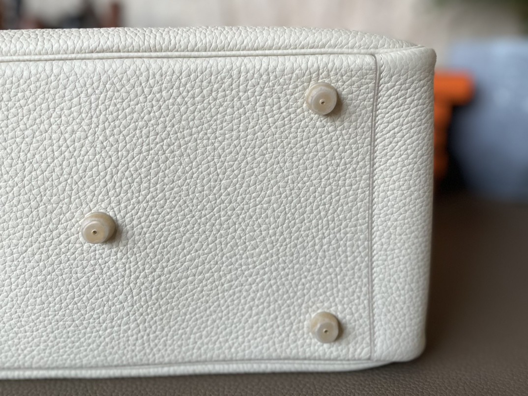 Hermès（爱马仕）Lindy 琳迪包 奶昔白 TC大牛皮 金扣 30cm