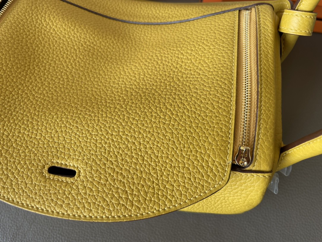 Hermès（爱马仕）Lindy 琳迪包 琥珀黄 TC大牛皮 金扣 26cm