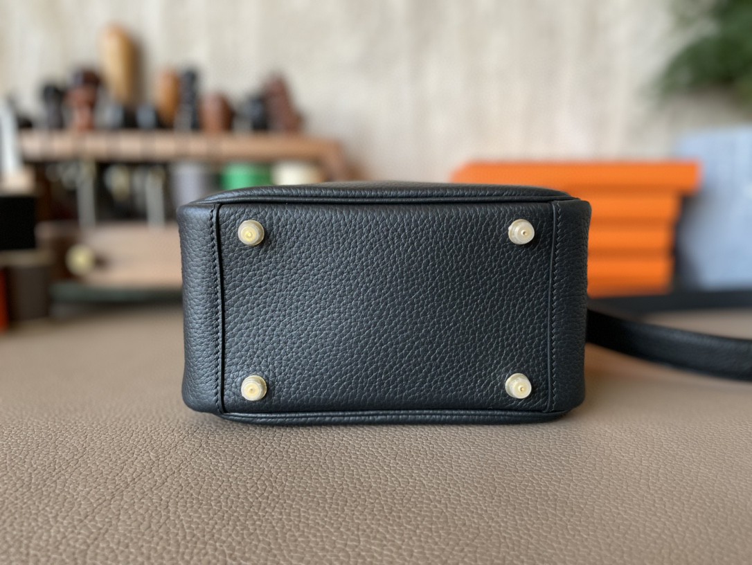 Hermès（爱马仕）Mini lindy 迷你琳迪包 黑色 TC大牛皮 金扣 20cm