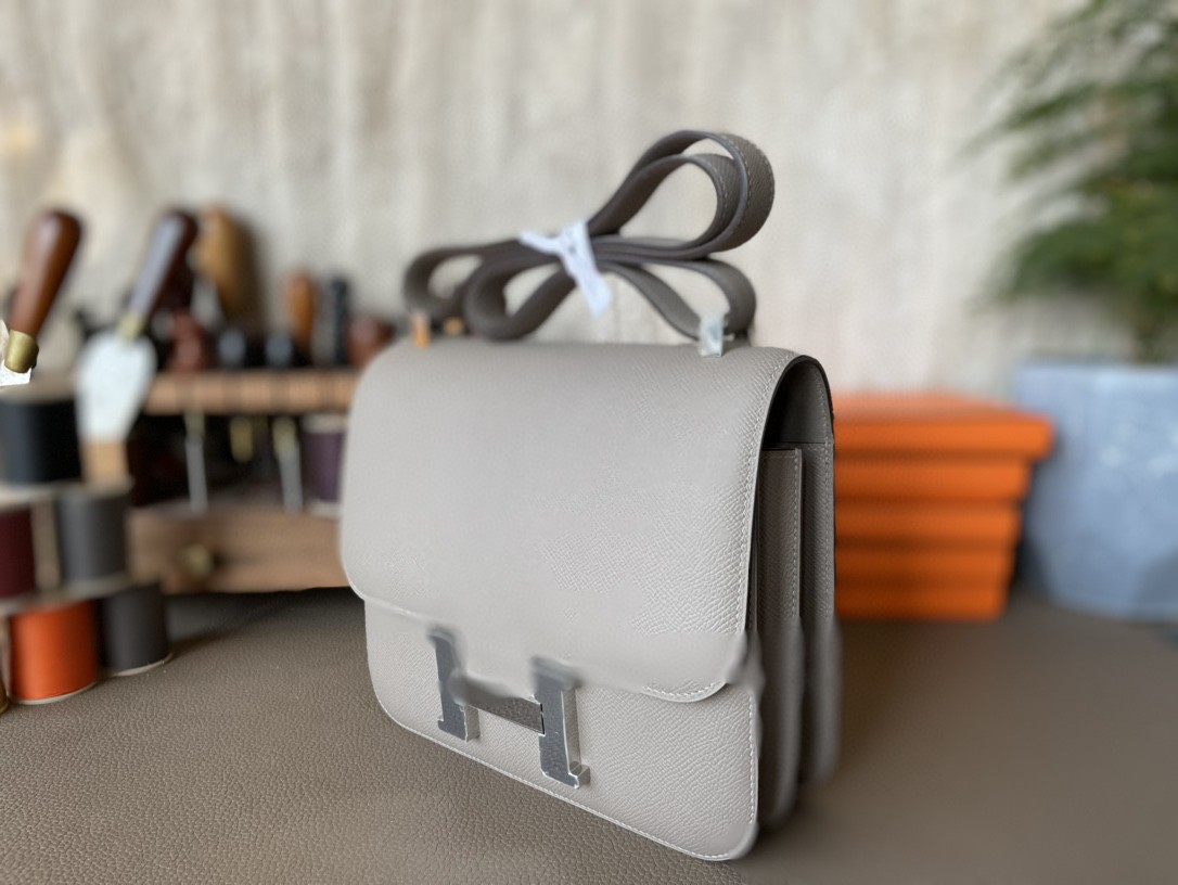 Hermès（爱马仕）Constance 小康 斑鸠灰 Epsom 掌纹皮 银扣 24cm