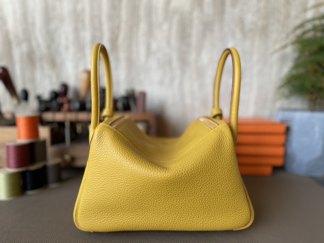 Hermès（爱马仕）Lindy 琳迪包 琥珀黄 TC大牛皮 金扣 26cm