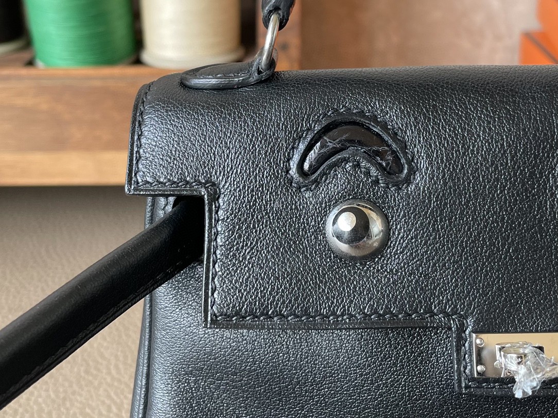 Hermès（爱马仕）Kelly doll 娃娃包 黑色 亮美洲鳄鱼 拼 Swift  银扣